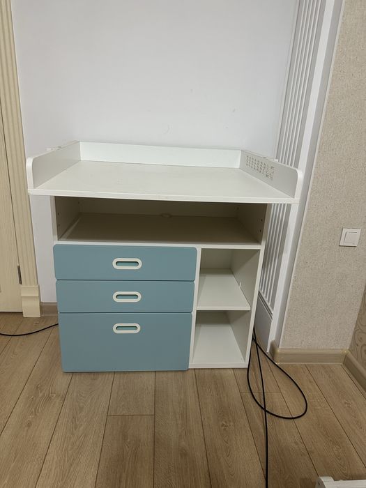 Пеленальный столик