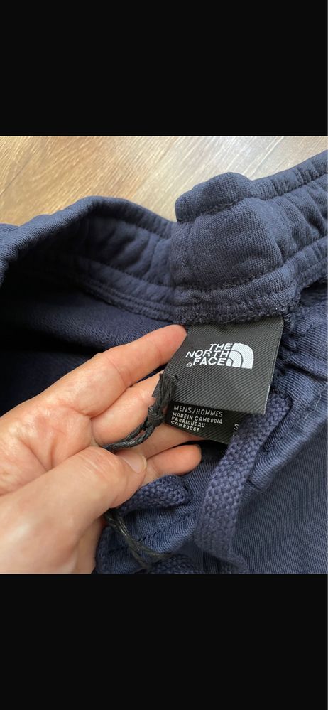 Bermude North Face din bumbac