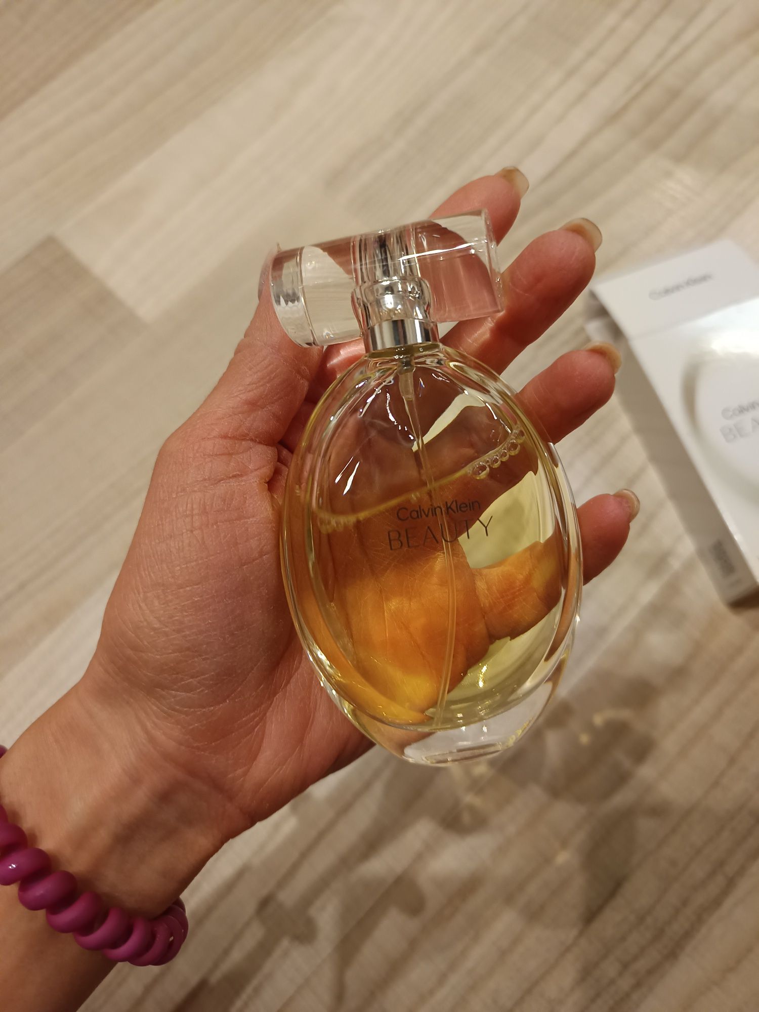 Calvin Klein Beaty нов