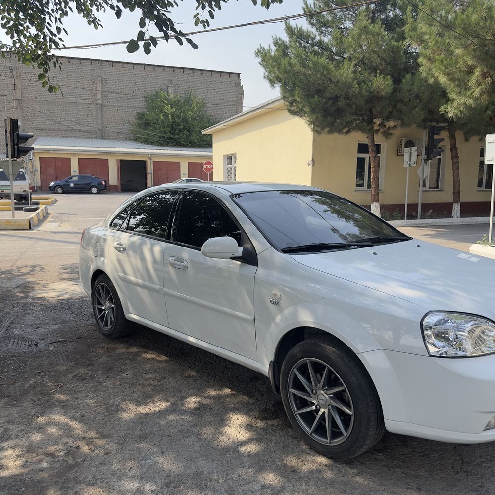 Lacetti 1.6 avtamat ideal