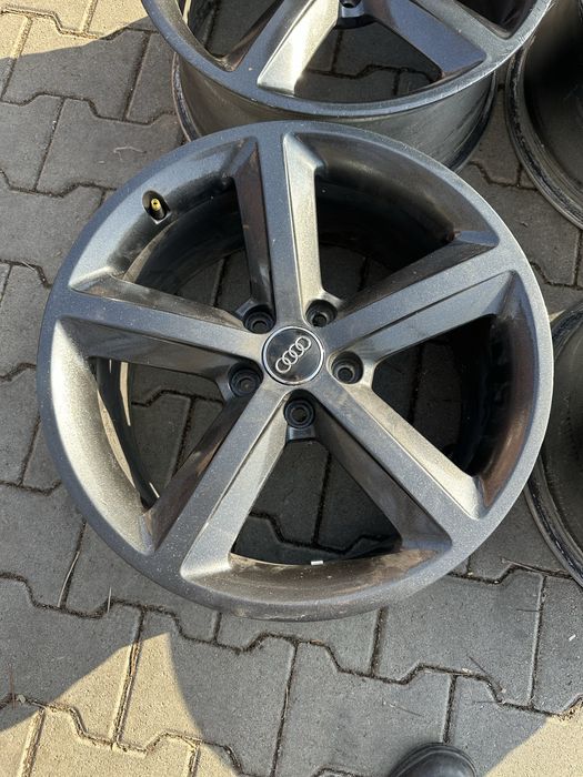 Jante origi 18 5 112 Audi A3 A4 A5 A6 A7 A8 Q3 Q5 Mercedes Wv Skoda Se