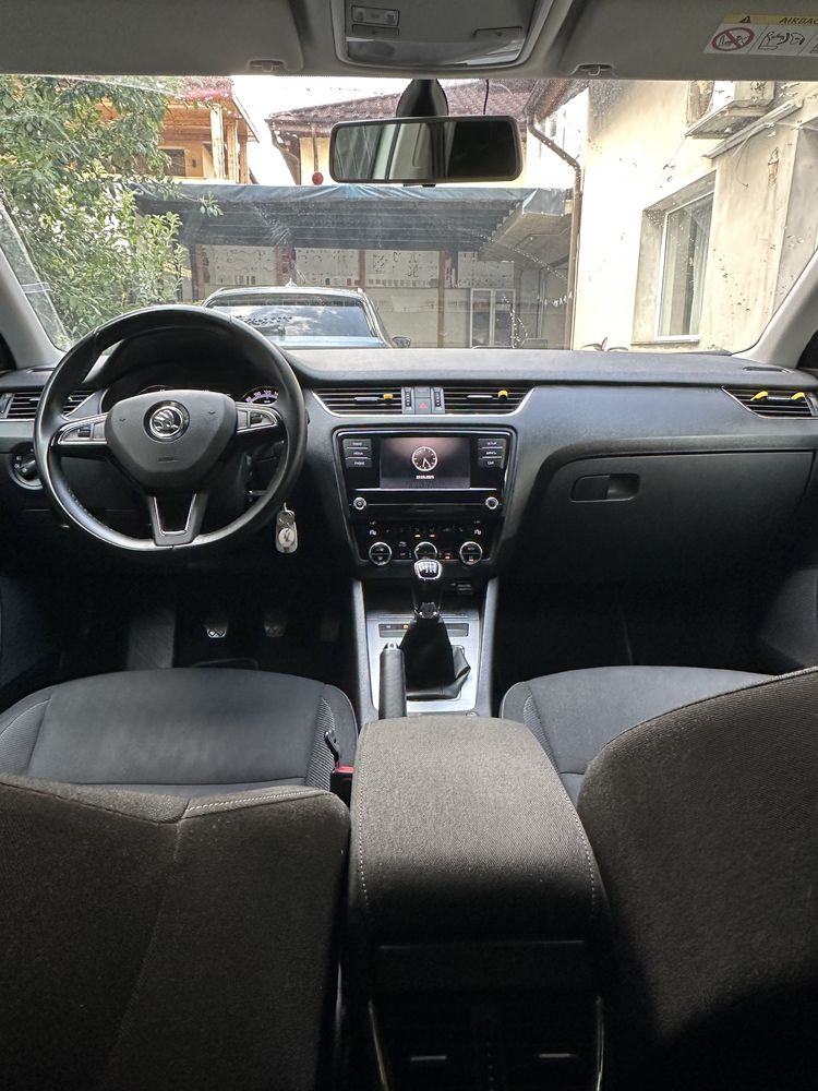 Skoda Octavia Berlina 1.0 TSI Style model 2019 Facelift