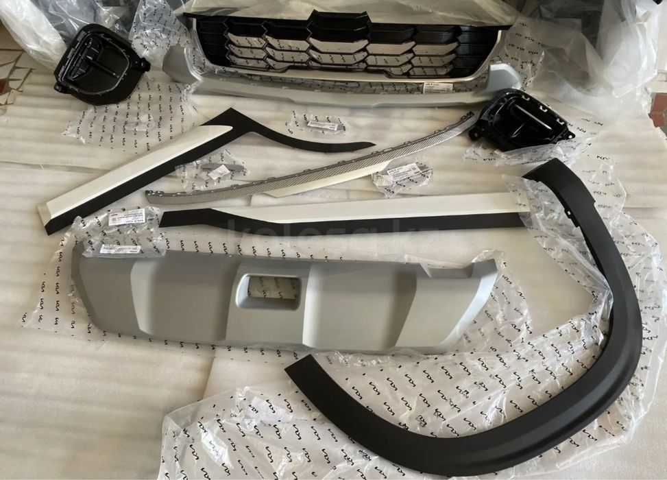 Молдниги накладки Changan Jac Elantra K3 K5 Seltos Monza Chery Jetour