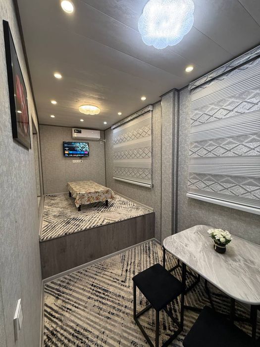 Чиланзар 8 квартал, ТЦ Парус . 3в4 комнатная  70кв.м  с  обстановкой