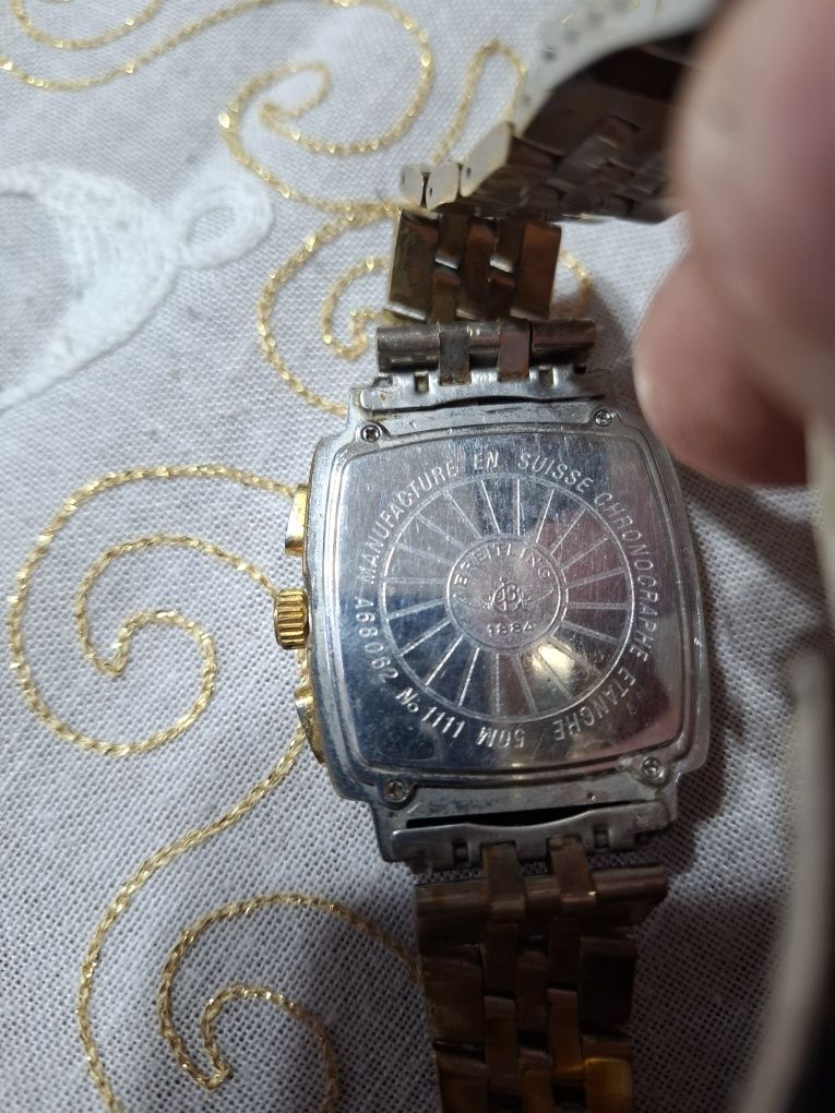 Breitling,Часовник