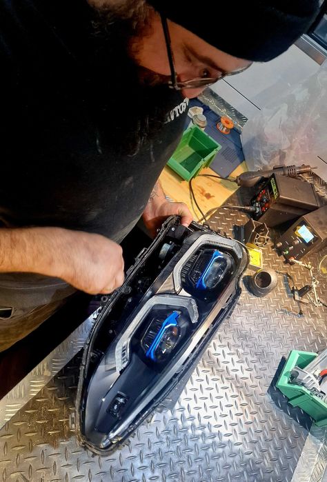 Реставрация фар .Пересвет салона . Установка Линз .Электрика