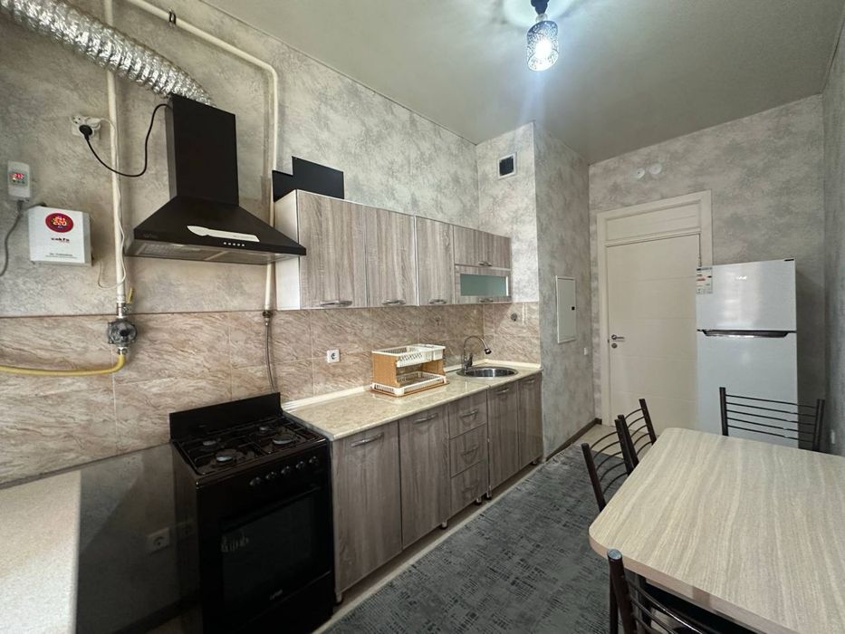 Сдаётся 3-х комнатная. Ц-2, Алайский, Новостройка