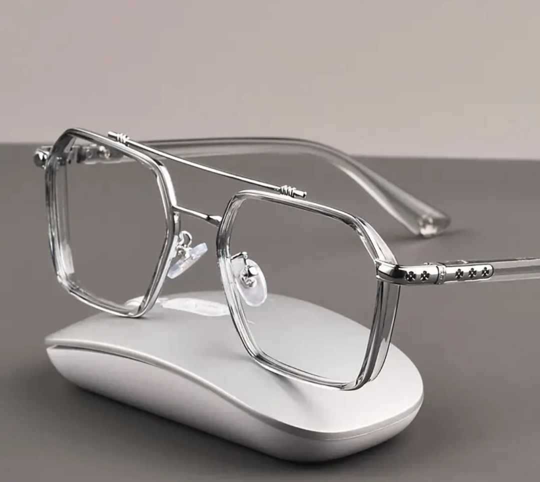 Нови прозрачни слънчеви очила