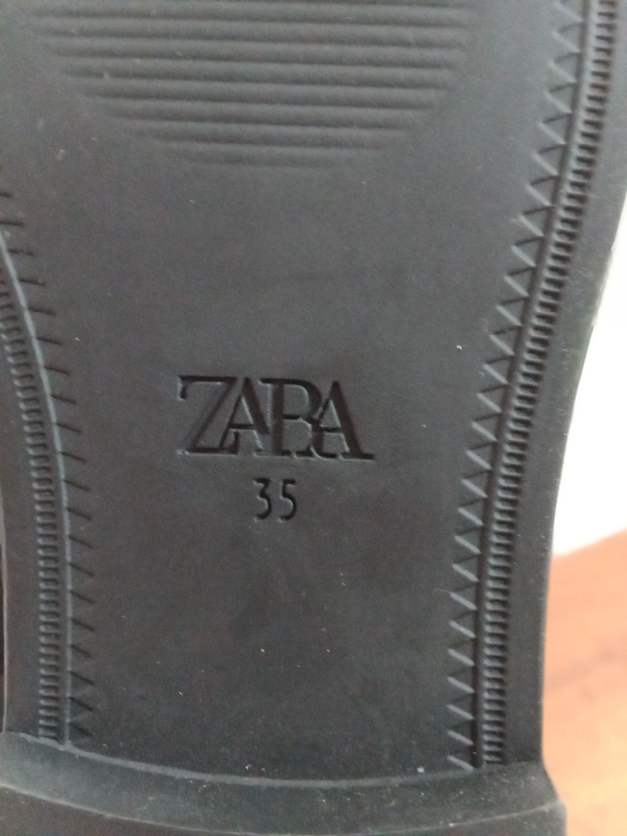 Срочно продам сапоги"ZARA"