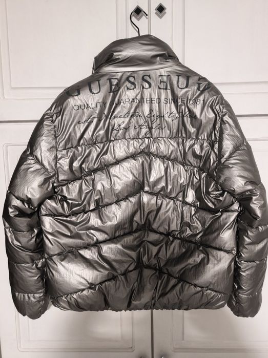 Мъжко зимно яке ,, Guess"