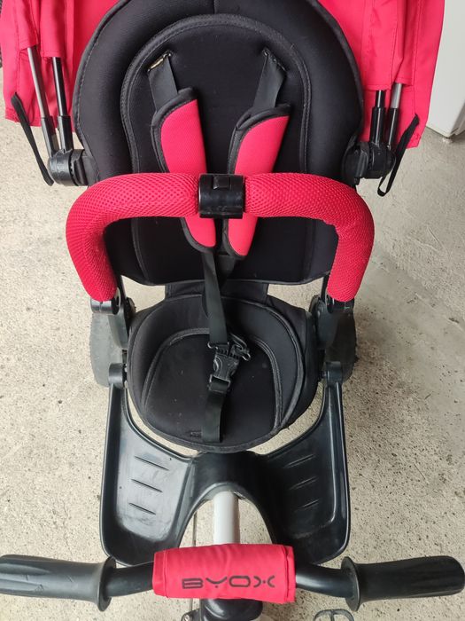 Детска триколка в отлично състояние.