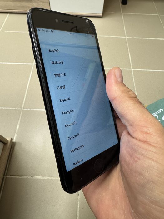 iPhone 7 32gb - с дефект