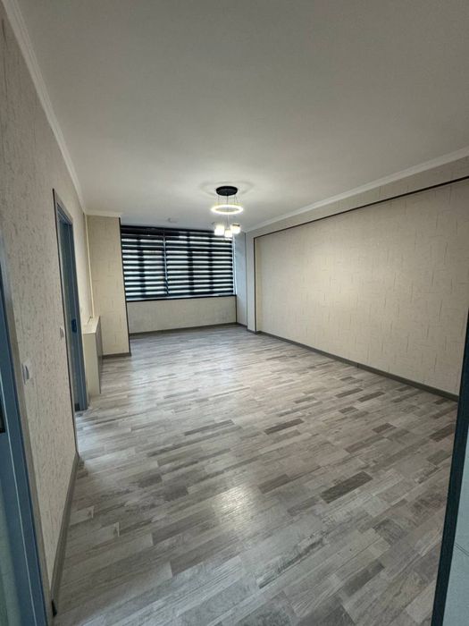 Срочно продается 2х комнатная квартира улица Бабура