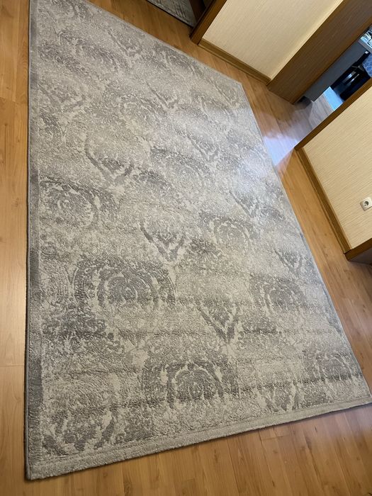 Ковер 2 на 3 в очень хорошем качестве