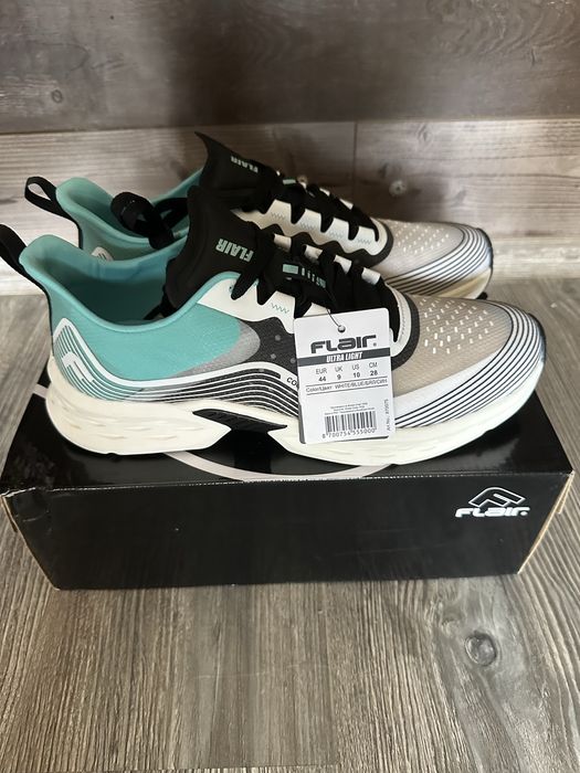 Маратонки Flair Ultra Light