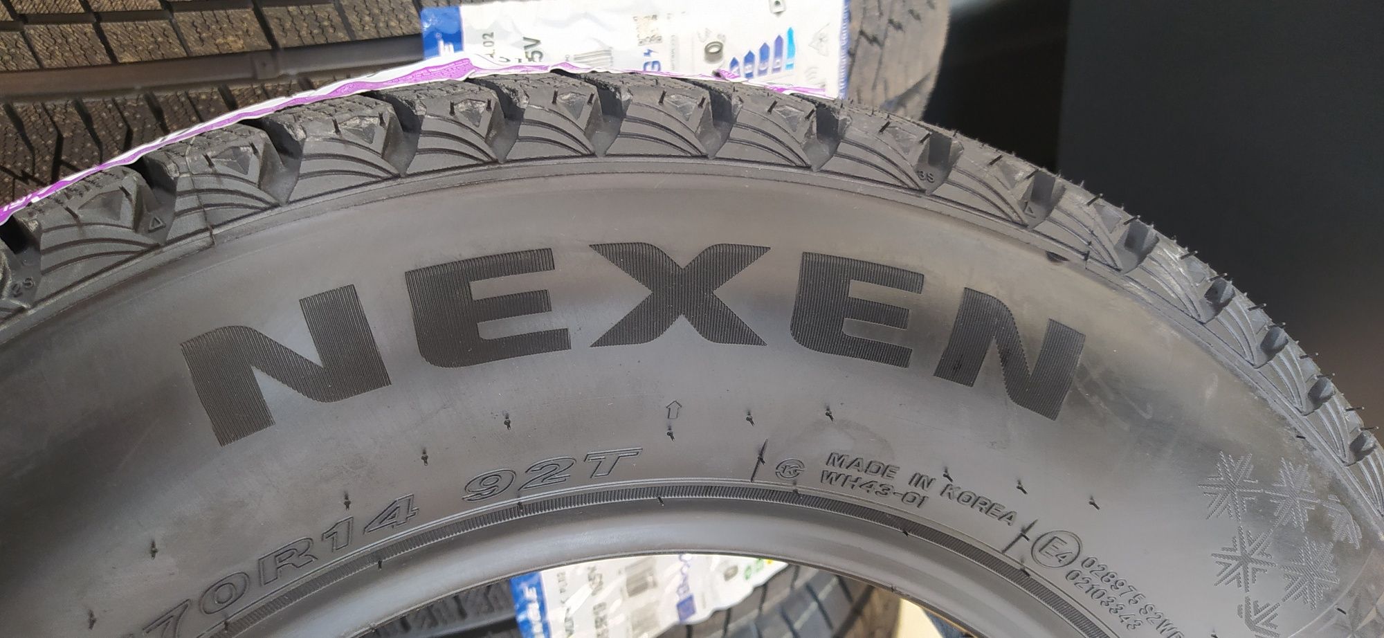 205/65R16 Nexen WG ice