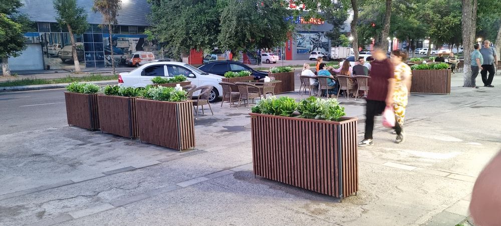 Kafe restoran fastfoodlar uchun gul tuva кашпоk