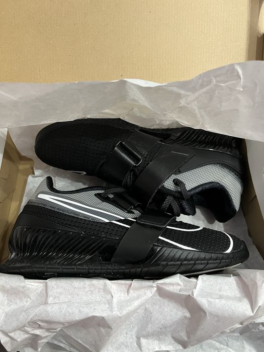 NIKE щангети 39/24.5см. Почти НОВИ