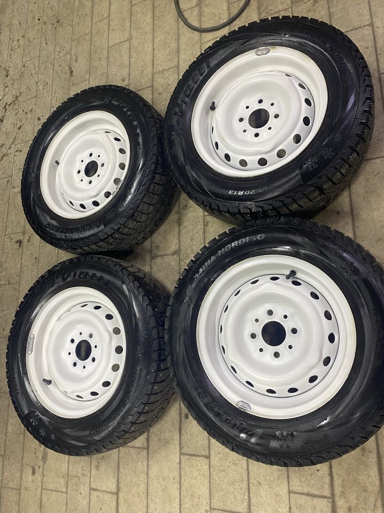 Комплкет штампов R13 с зимней резиной