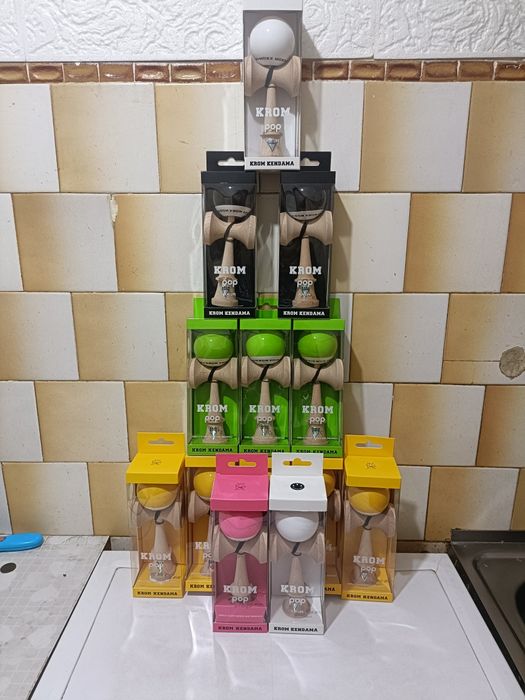 Kendama pop krom sigilate și alte modele