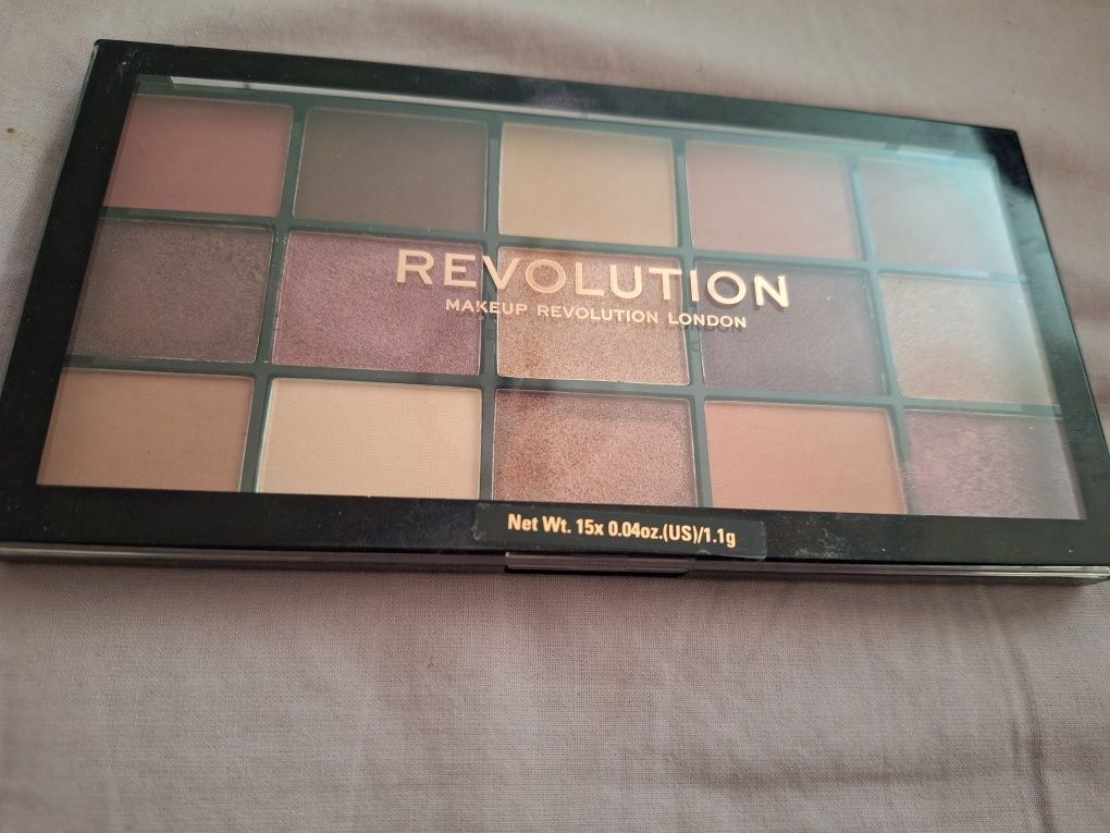 Сенки за очи Makeup Revolution reloaded(лот)