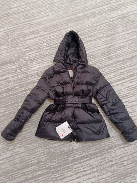 Продам куртку от фирмы Монклер