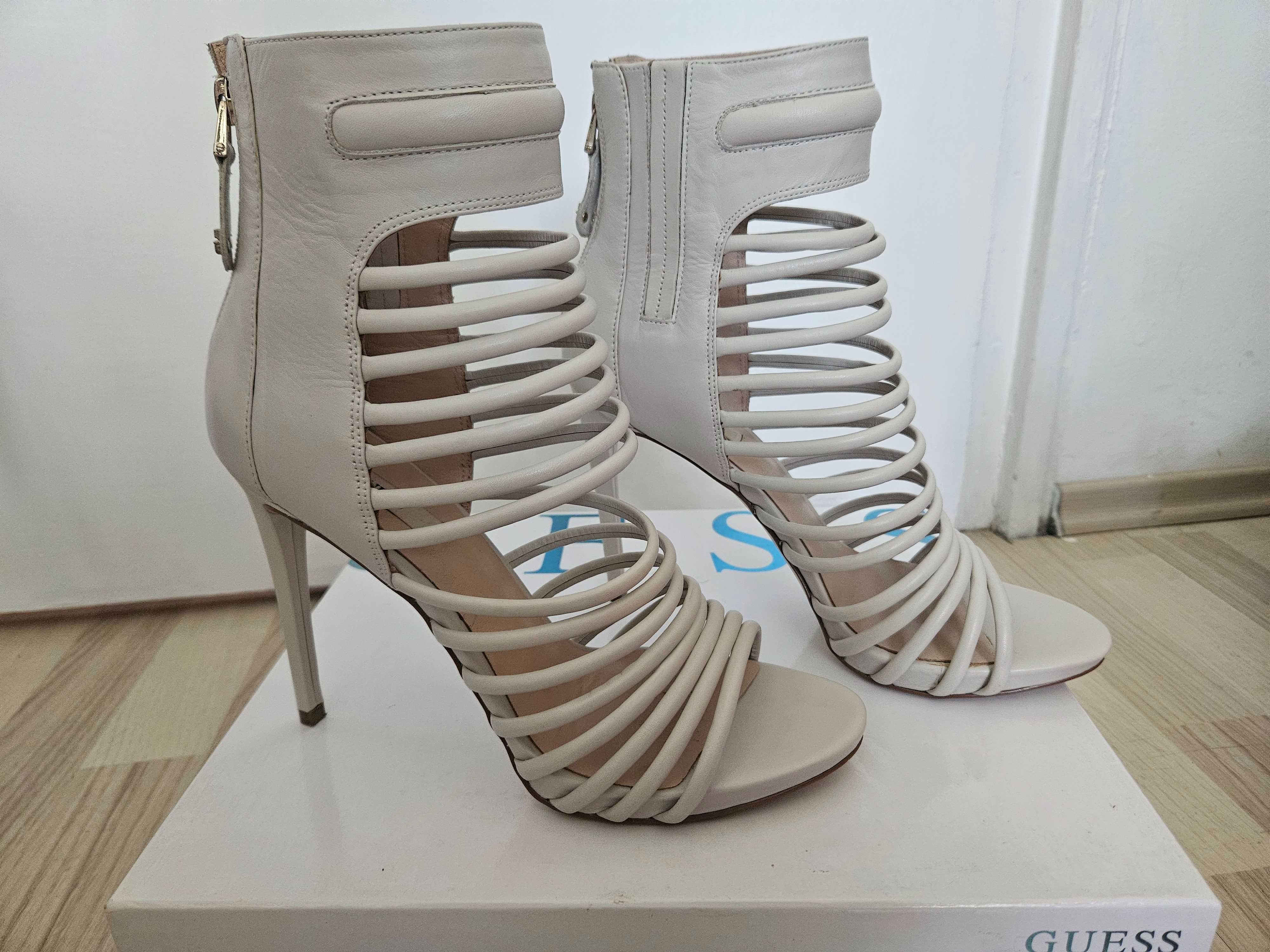 Сандали Guess 40 номер