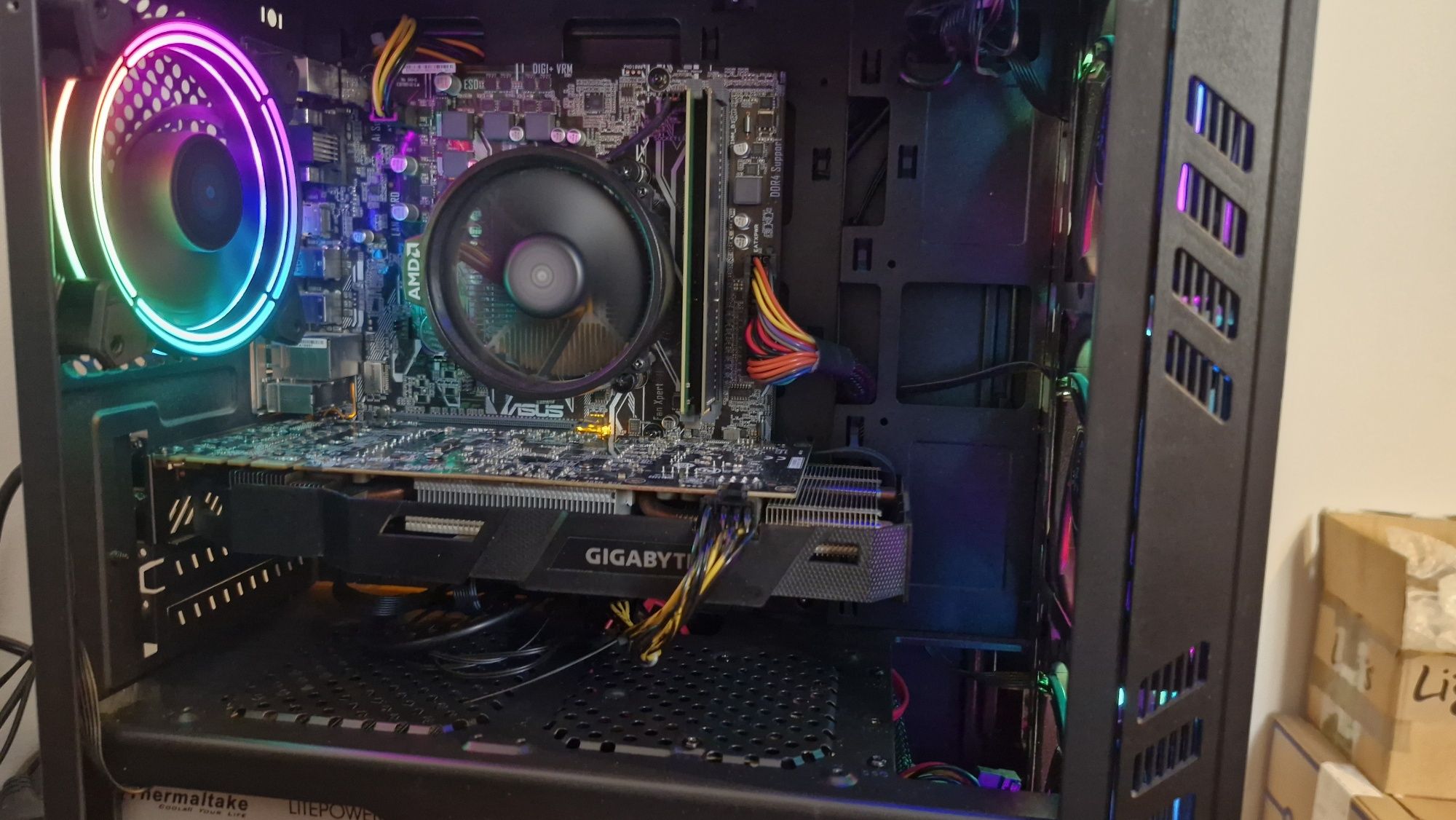 PC gaming Ryzen 5, 16 GB RAM, GTX 1070