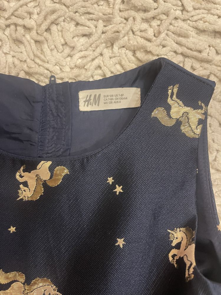 Платье в отличном состоянии H&M.
