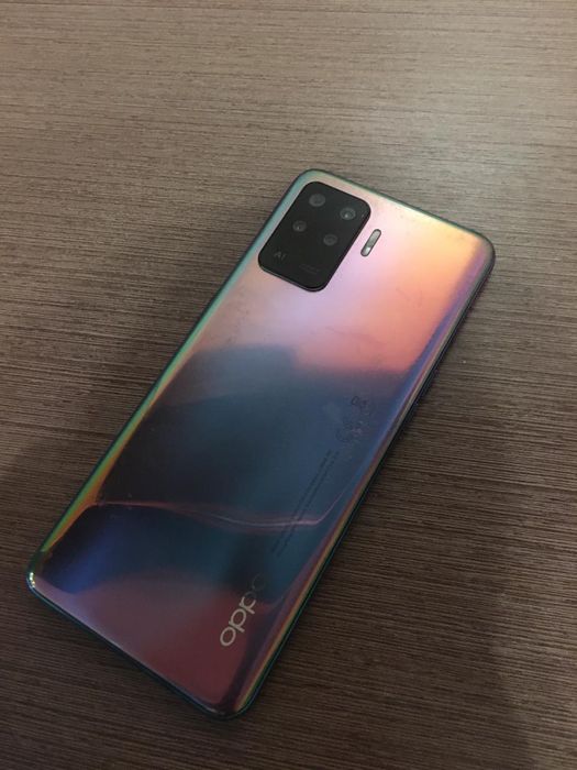 Продам Oppo Reno 5