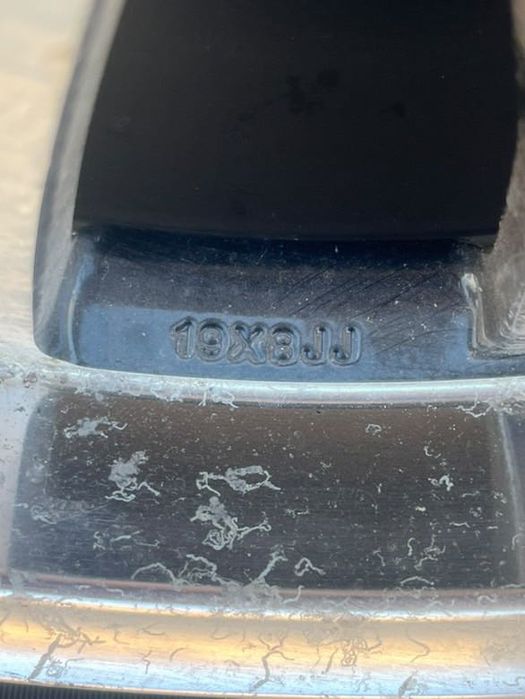 Продавам джантии