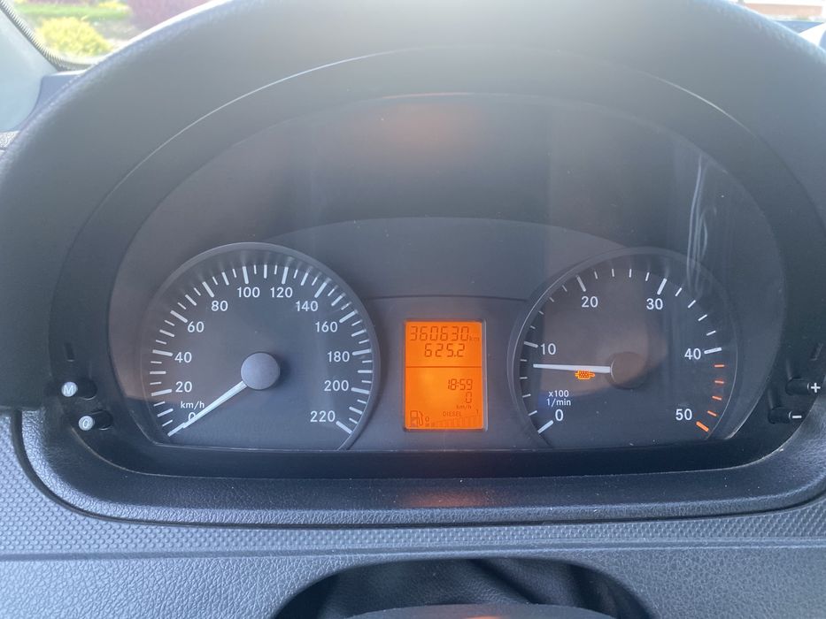 Mercedes Vito 113 ,8+1