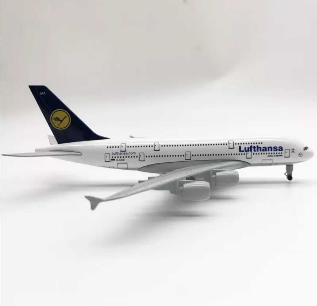 Macheta avion Lufthansa / 20 cm / metal