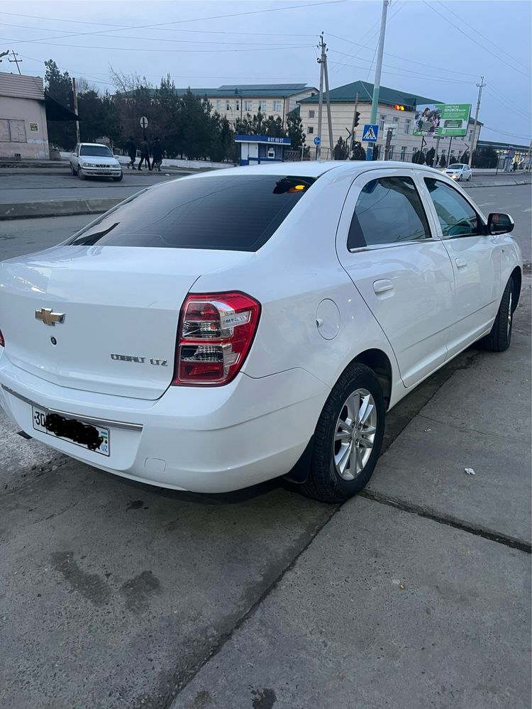 Chevrolet Cobalt 2021 AT