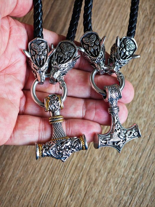 Викингско колие-мадальон