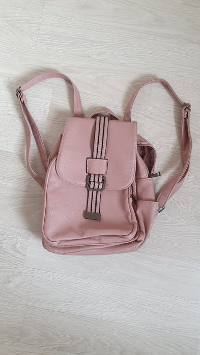 Geanta roz din piele ecologica