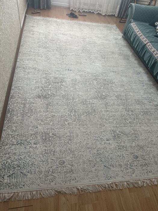 Продаются ковры б/у