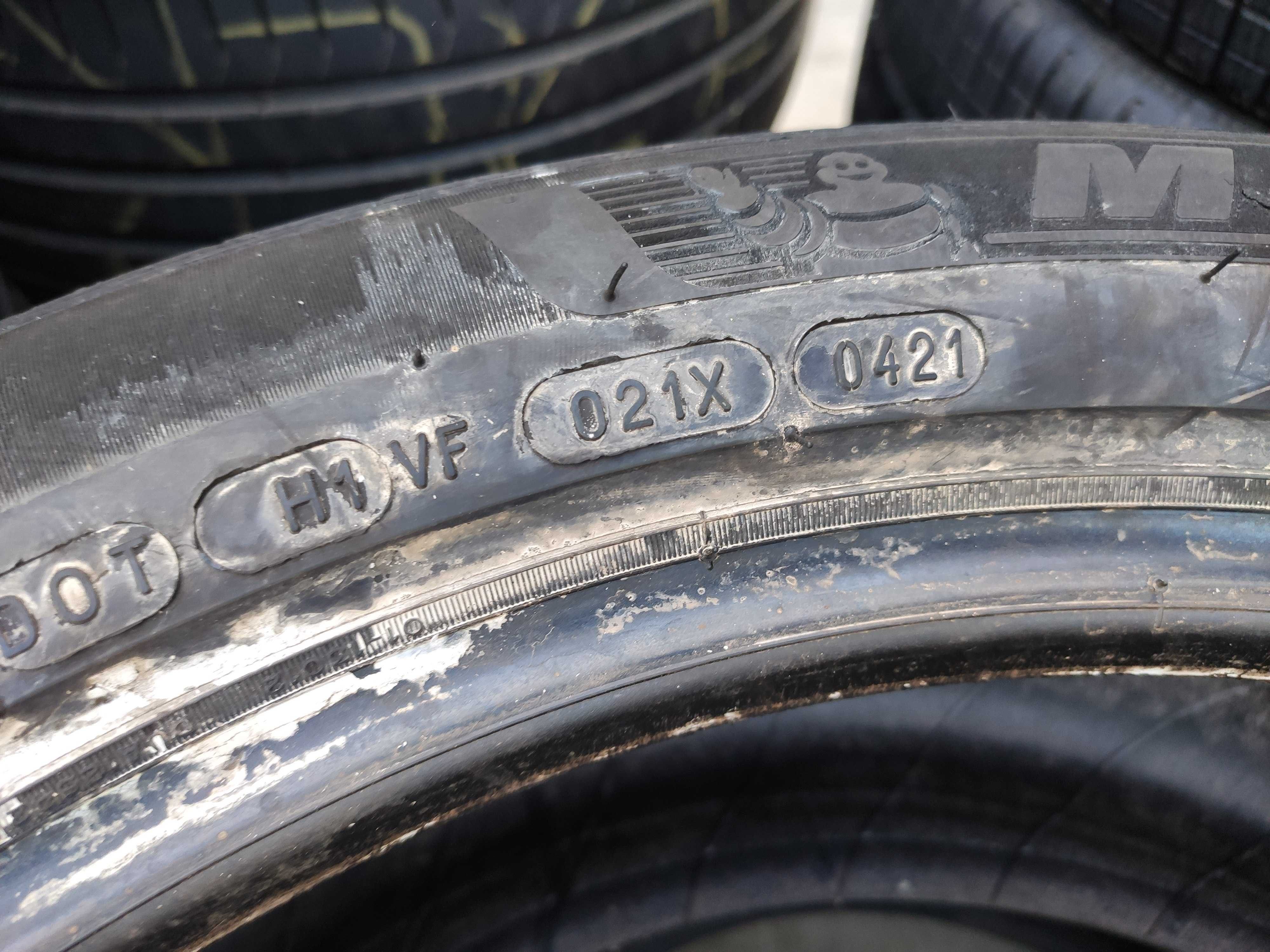 2бр Летни гуми 225 50 18 - Michelin