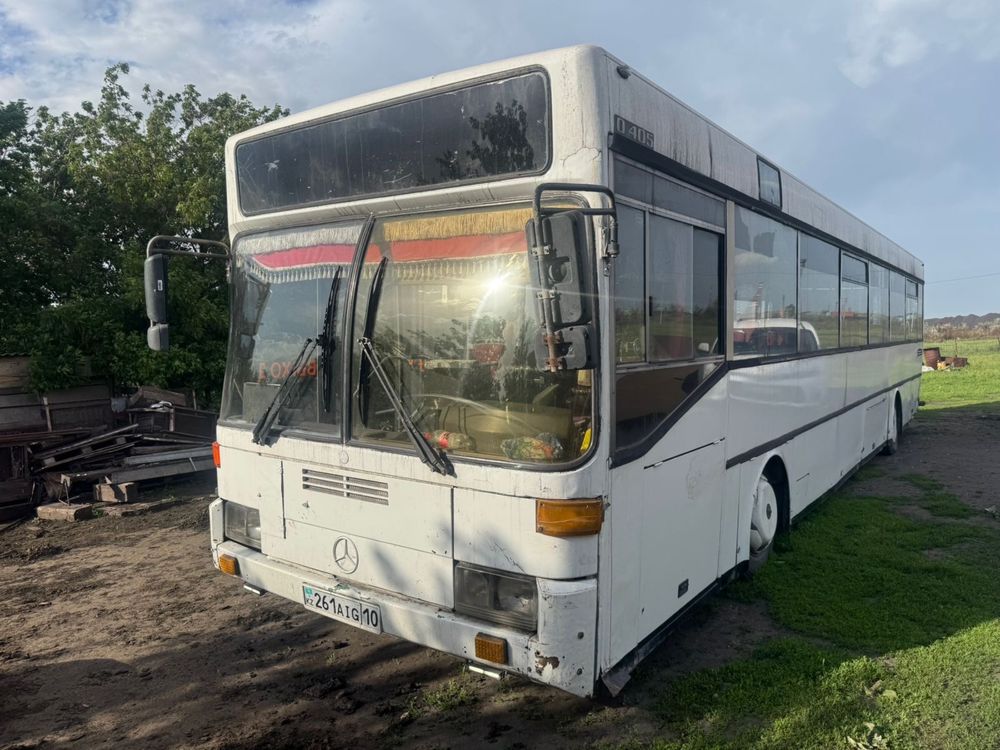Автобус Мерседес
