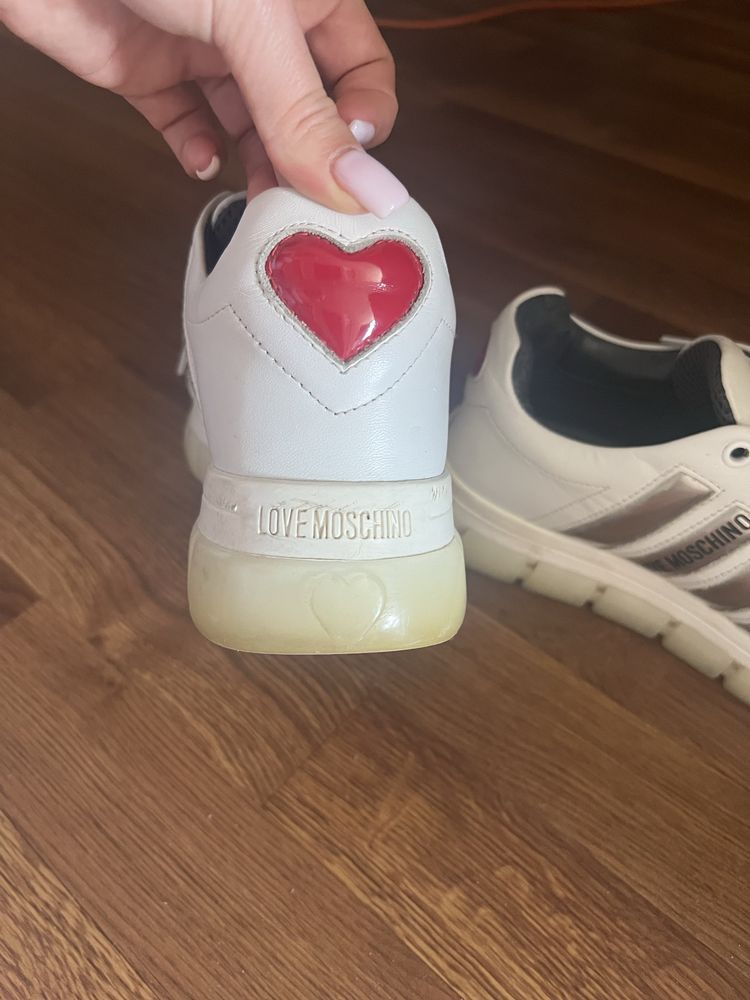 Дамски обувки karl lagerfeld, new balance, liu jo, love moschino