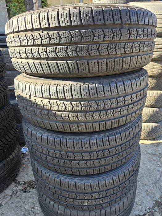 4бр. 195 60 16С Hankook зимни.