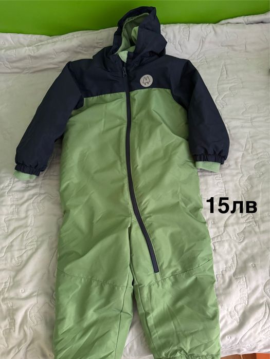 Космонавти и зимни якета за момче 86/98/104