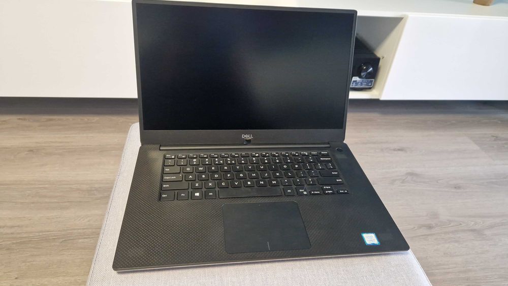 DELL Precision 5530 i7-8850H, 32 GB DDR 4, SSD 500GB + Docking Station