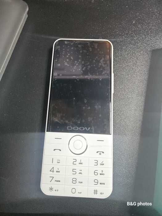 Продава Мобили телефони Doov F22 и Doov R17 PRO