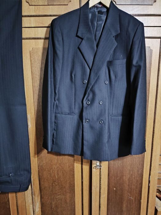 Мужской костюм , пиджак и брюки 50