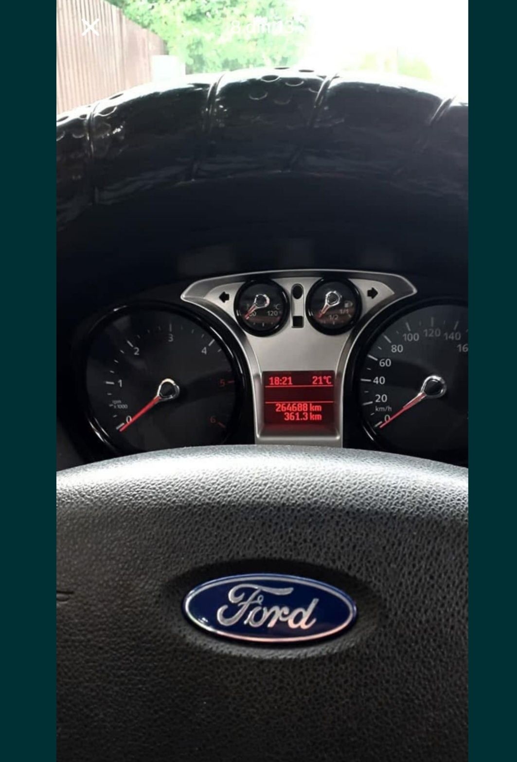Vând sau schimb  ford focus 2
