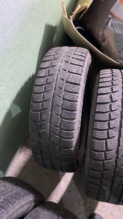 Продам шины липучки 195/65/15