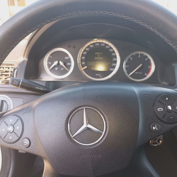 Mercedes c220  177cp