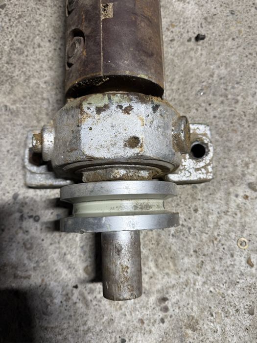 Ax abrict industrial