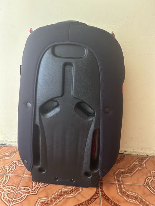 Scaun auto.